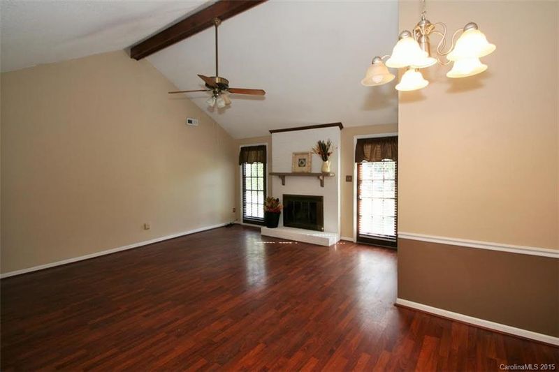 11211 Vintage Ln, Charlotte, NC 28226