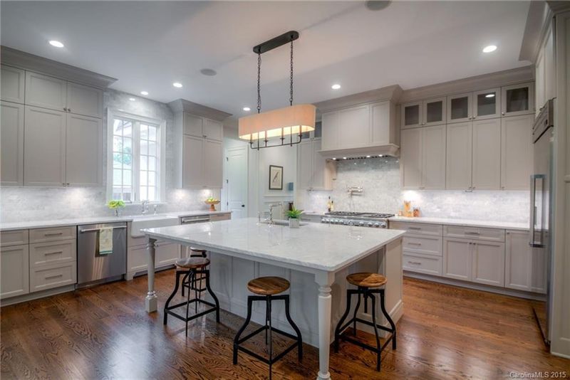 2639 Chilton Pl, Charlotte, NC 28207