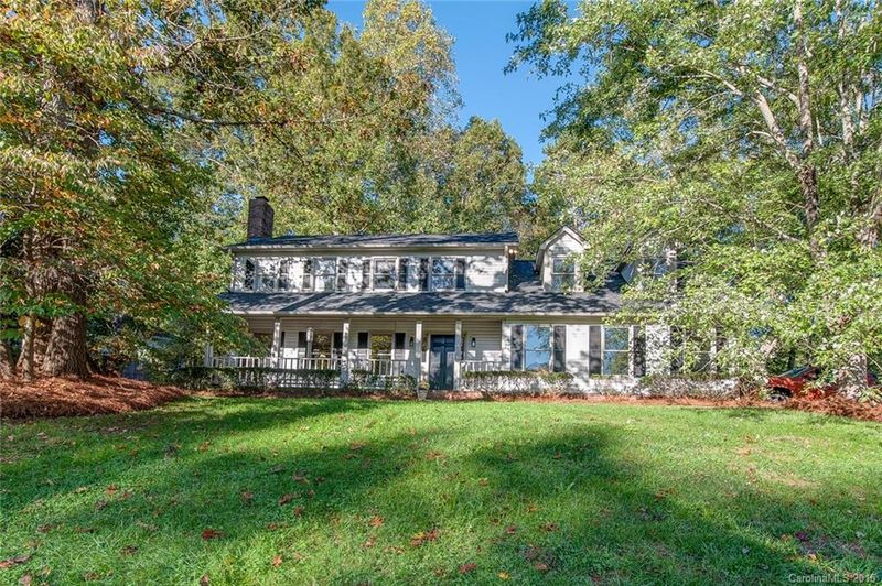 1200 Cindy Carr Dr, Matthews, NC 28105