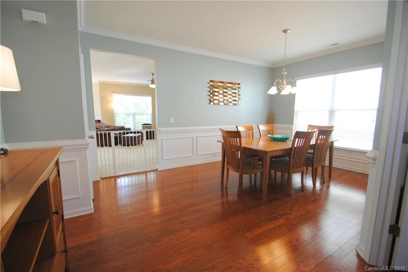 1005 Fleming Ln, Matthews, NC 28104