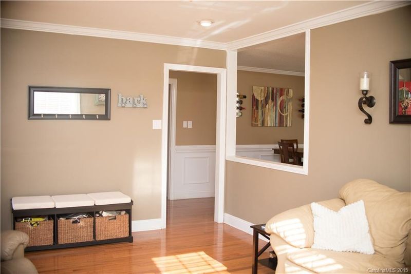 5530 Galway Dr, Charlotte, NC 28215