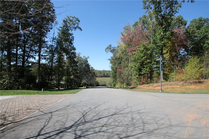 18 Ridgeview Ln #18, Iron Station, NC 28080