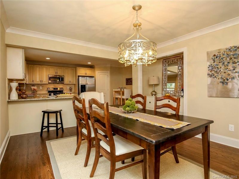 341 Anthony Cir, Charlotte, NC 28211