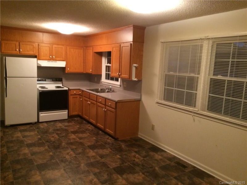 401 Sumter St, Clover, SC 29710