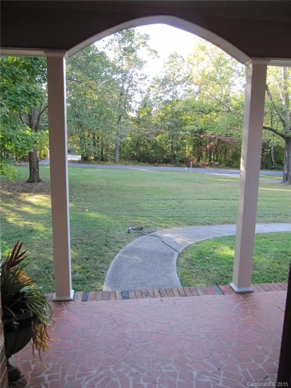 210 Weathers Dr, Stanley, NC 28164