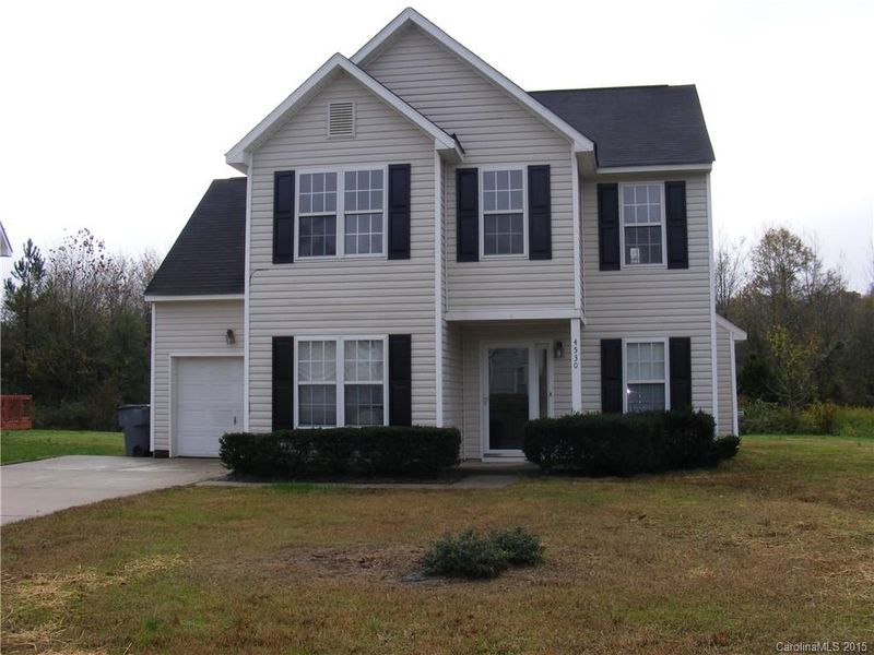 4530 Fox Thorne Dr, Charlotte, NC 28216