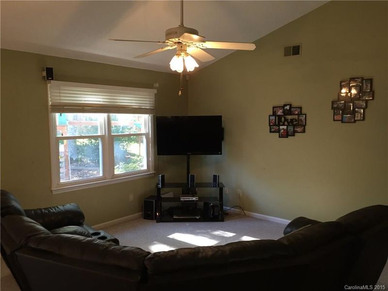 7500 Hounslow Ln, Charlotte, NC 28213