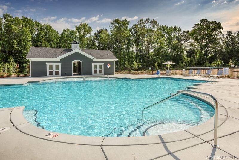 11598 Macallano Dr #61, Harrisburg, NC 28215