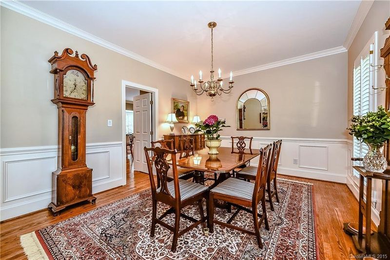 3021 Ingelow Ln, Charlotte, NC 28226