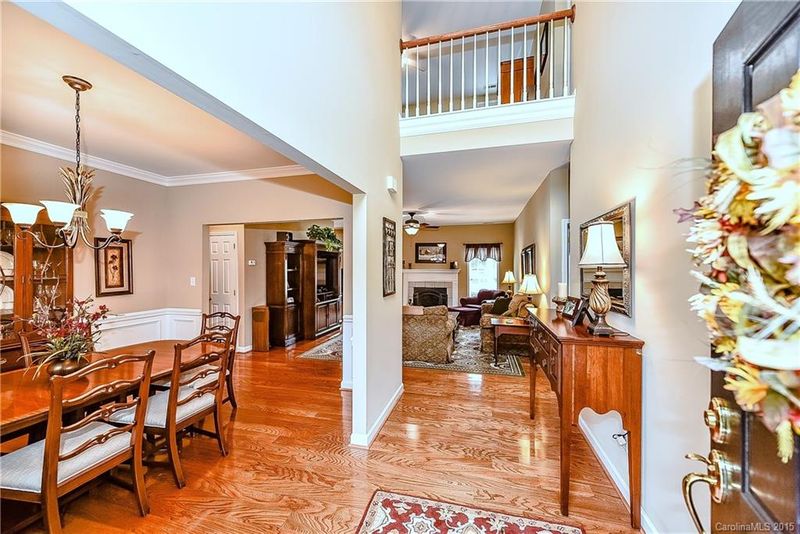 1738 Spring Stone Dr, Matthews, NC 28105