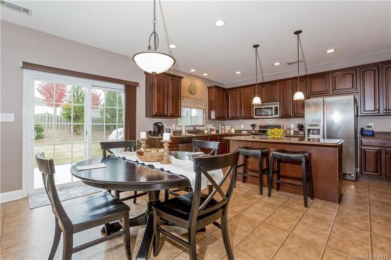 632 Tee Ridge Ct, Fort Mill, SC 29715