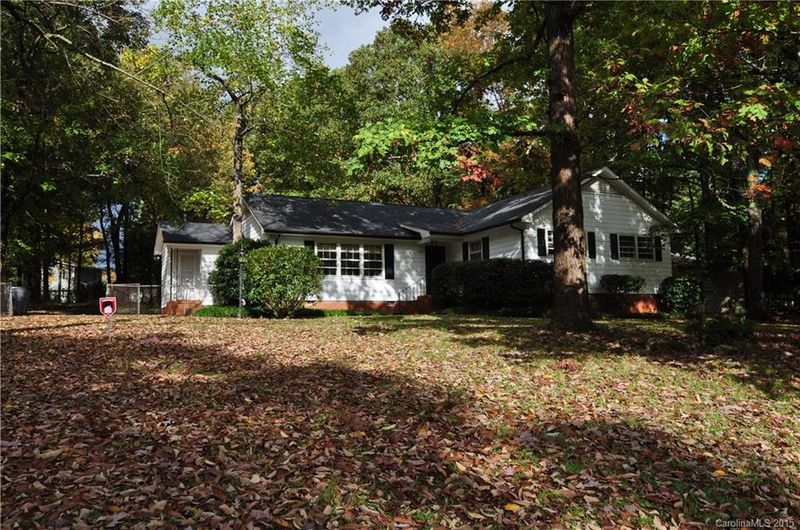5821 Mcnair Rd, Charlotte, NC 28212