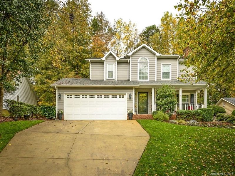 1118 Cindy Carr Dr, Matthews, NC 28105