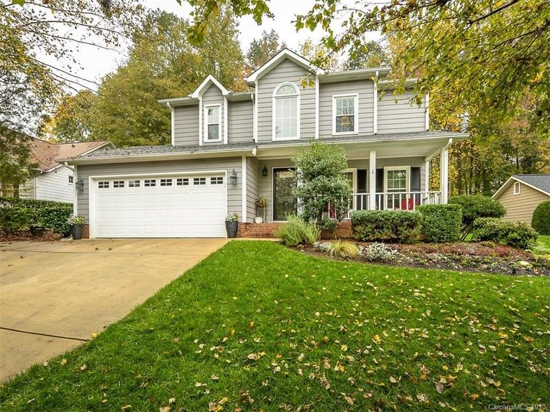 1118 Cindy Carr Dr, Matthews, NC 28105