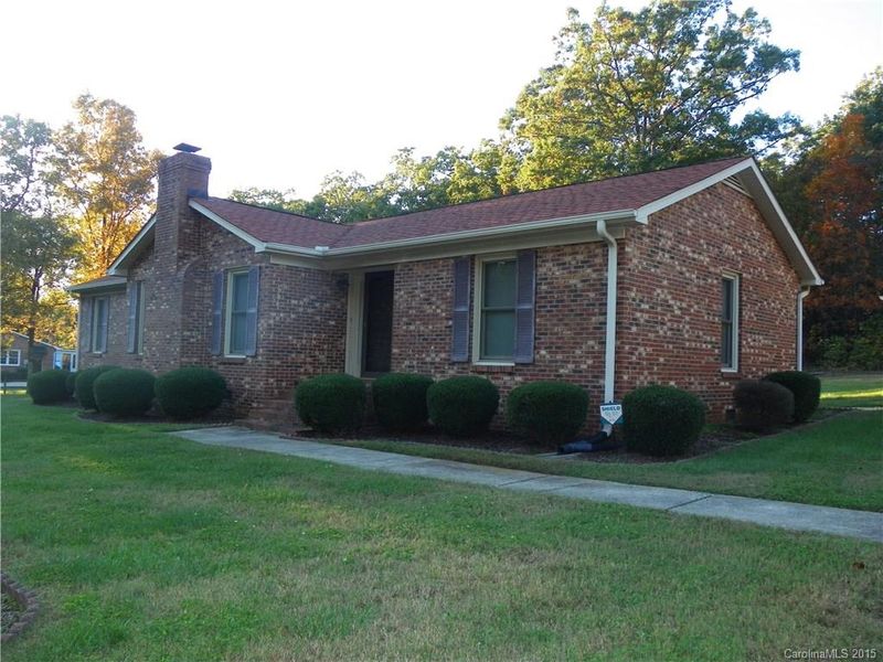 4913 Spring Ln, Charlotte, NC 28213