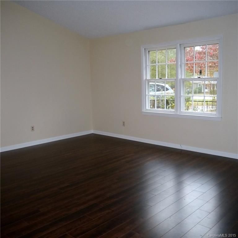 411 Catawba Cir, Matthews, NC 28104
