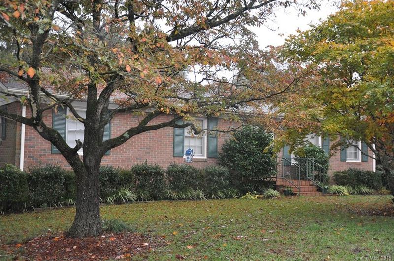 1806 Pinedell Ave, Monroe, NC 28110