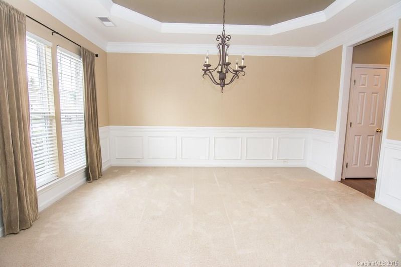 2719 Phillips Woods Ln, Matthews, NC 28105