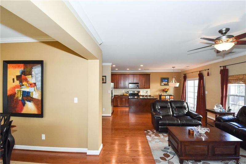 12004 Valley Oak St, Charlotte, NC 28277