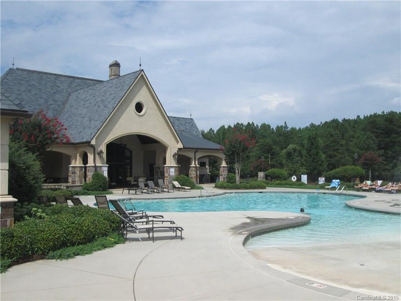6016 Headlands Ct, Belmont, NC 28012