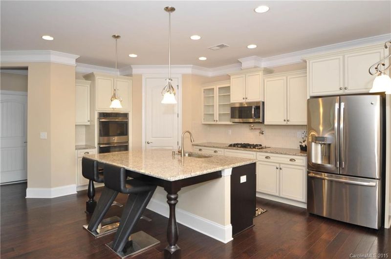 7423 Snowbird Ct, Mint Hill, NC 28227