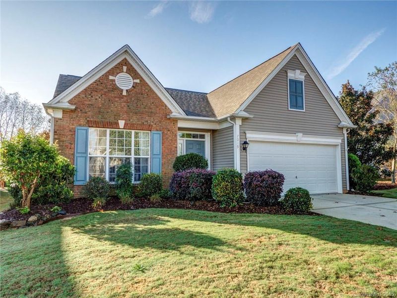 7015 Southbrook Dr, Charlotte, NC 28277