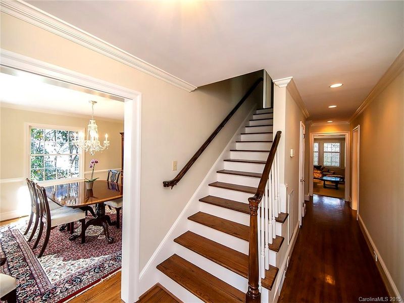 1301 Biltmore Dr, Charlotte, NC 28207
