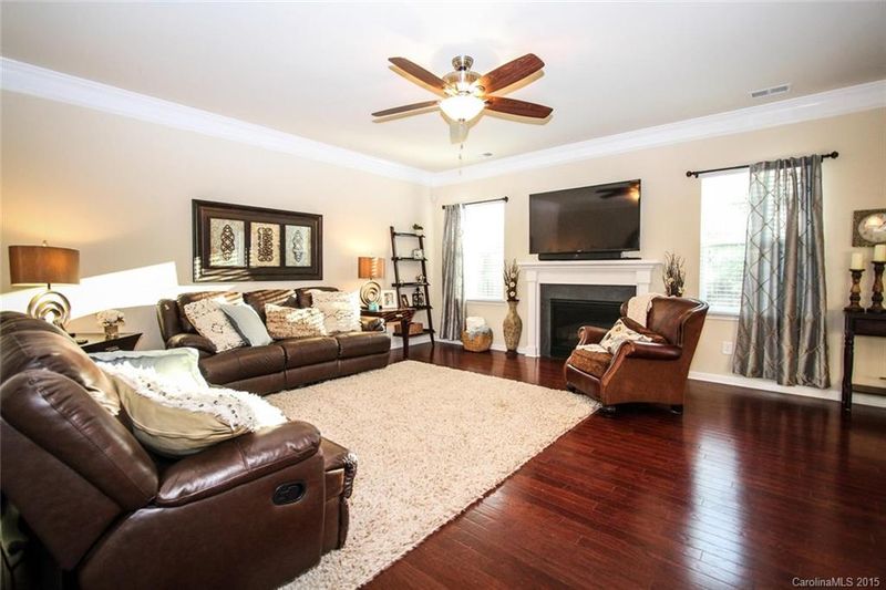 117 Marquette Dr, Mount Holly, NC 28120