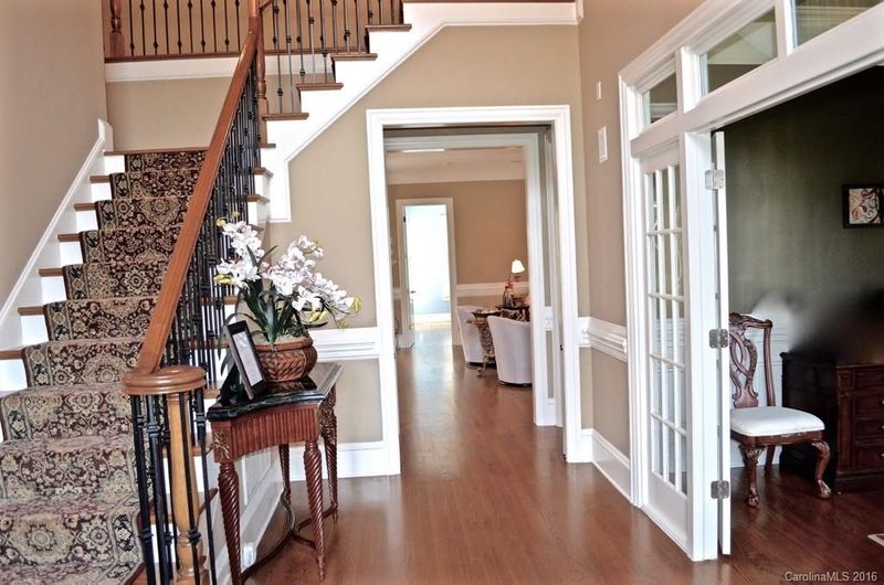 8901 Whirlaway Ln, Marvin, NC 28173