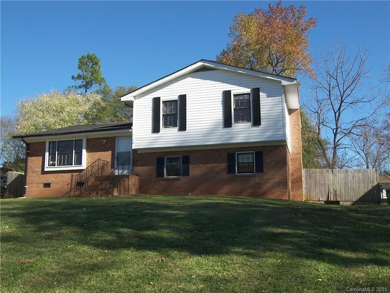 6200 Running Deer Rd, Charlotte, NC 28214