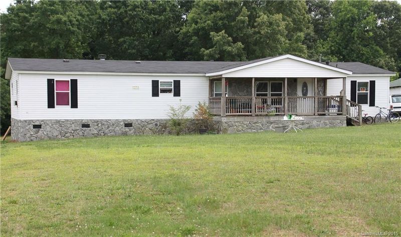 230 Blacksnake Rd, Stanley, NC 28164