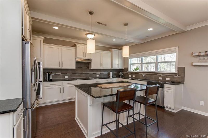 7404 Edgefield Ct, Matthews, NC 28104