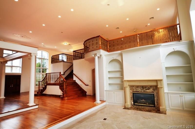 18707 River Falls Dr, Davidson, NC 28036