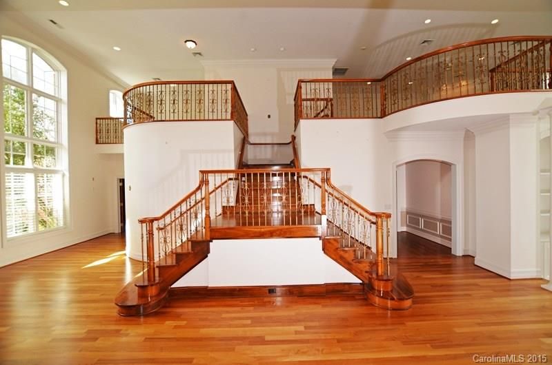 18707 River Falls Dr, Davidson, NC 28036