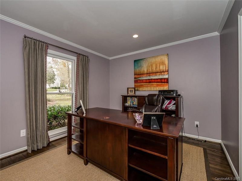 3205 Sunnymede Ln, Charlotte, NC 28209