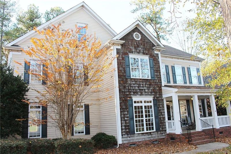 4241 Stormy Pointe Ct, Denver, NC 28037