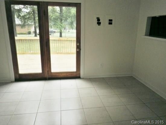 1226 Flowe Dr, Matthews, NC 28104