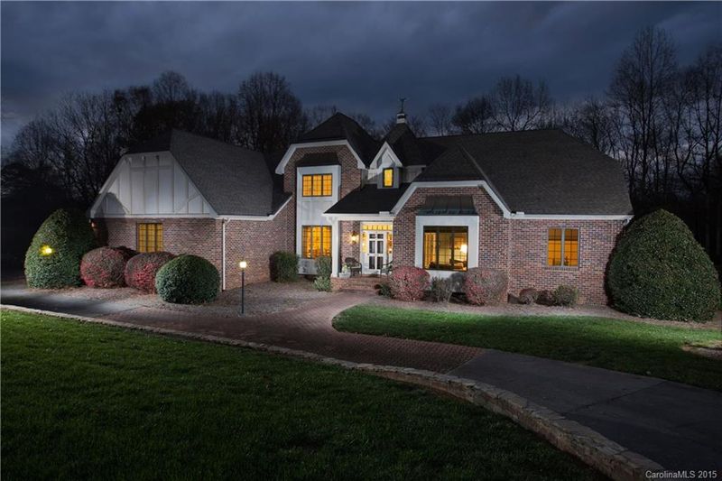 214 Elliott Dr, Troutman, NC 28166