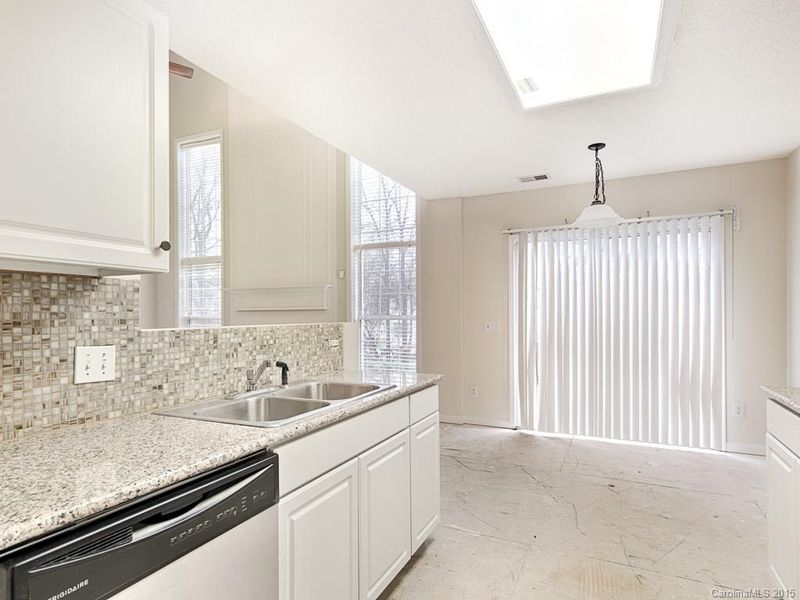 5901 Hornbeam Ct, Charlotte, NC 28269