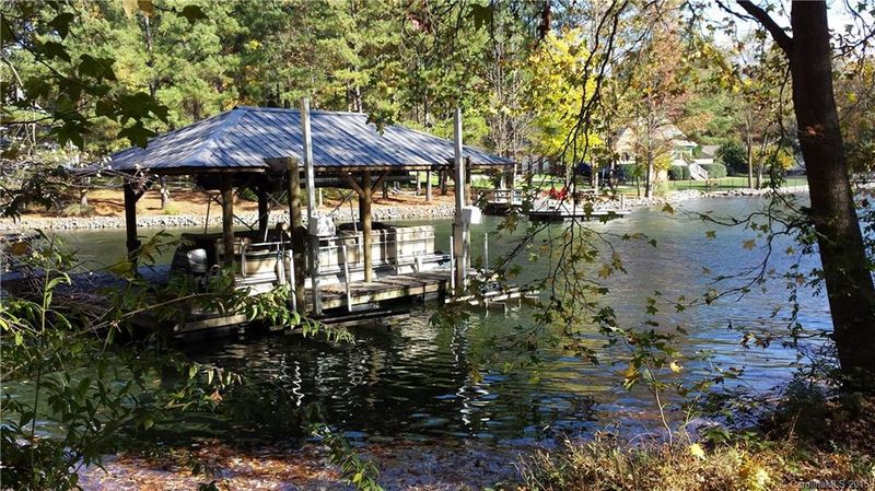 8630 Hagers Ferry Rd, Denver, NC 28037