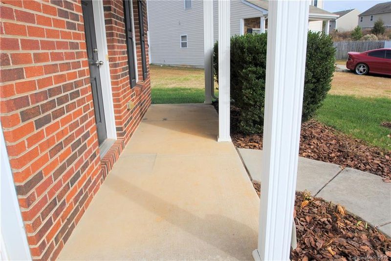 8449 Ainsworth St, Charlotte, NC 28216