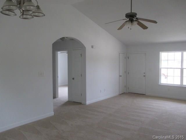 102 Babs Ct, Lincolnton, NC 28092