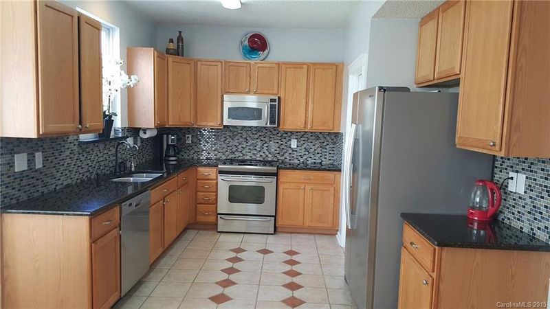 6527 Afterglow Dr, Indian Trail, NC 28079