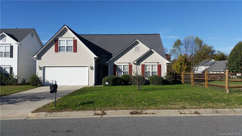 154 Golding Dr, Concord, NC 28027