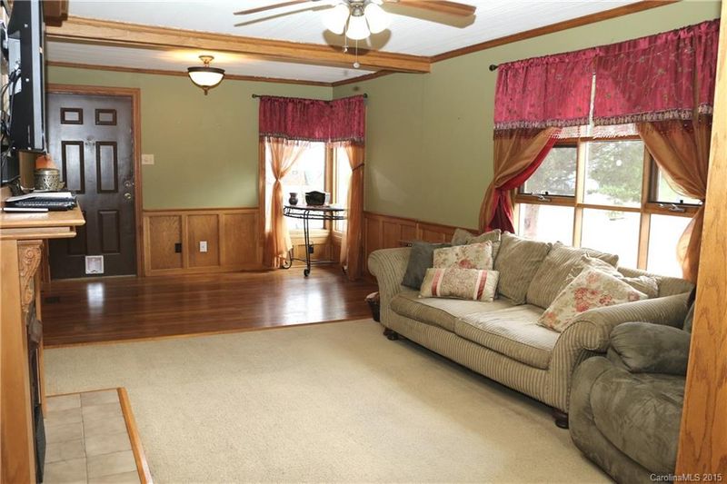 121 Carolina Ct, Concord, NC 28025