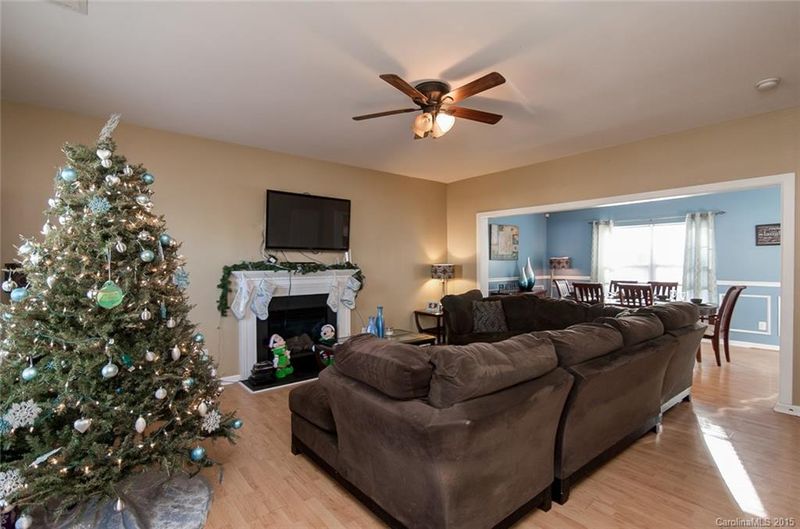 2130 Pheasant Glen Rd #37, Charlotte, NC 28214