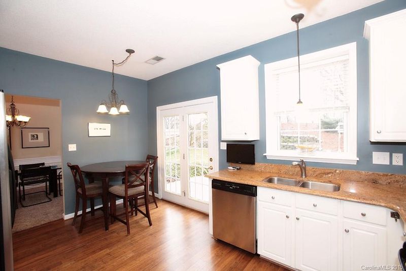 11539 Laurel View Dr, Charlotte, NC 28273