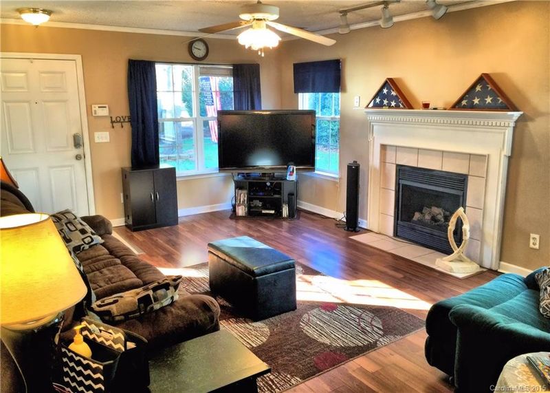 1096 Valley Forge Rd, Clover, SC 29710