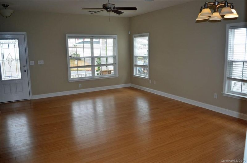 119 Silverspring Pl, Mooresville, NC 28117