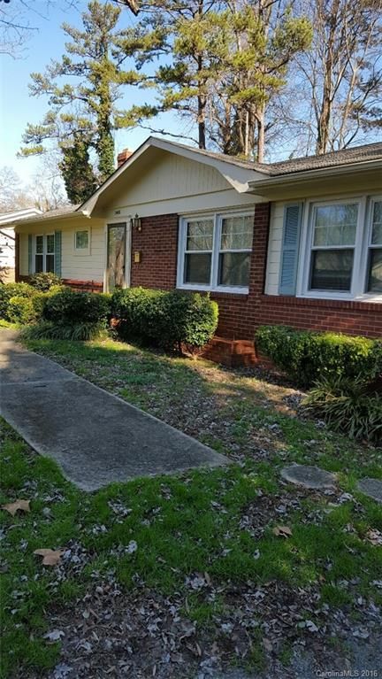 2415 Amesbury Ave, Charlotte, NC 28205